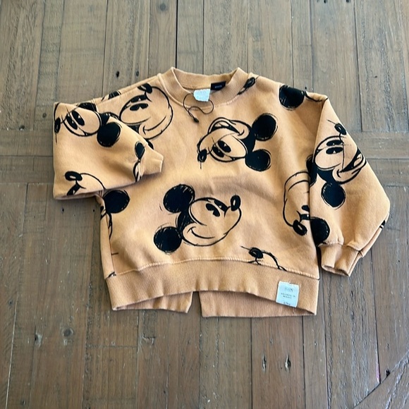 Zara Mickey Mouse sweatshirt - Picture 1 of 6
